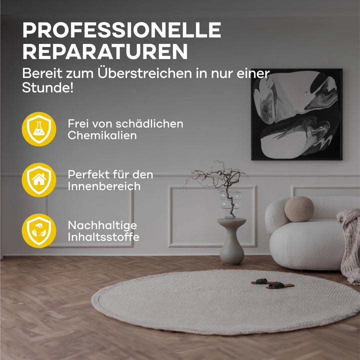 Modernes Wohnzimmer mit rundem Teppich, Vase und Wandkunst. Text: "plid Rauhfaser Reparatur-Spachtel - Dübellöcher ausbessern &amp; in 1 Stunde überstreichbar!" Drei gelbe Symbole zeigen Vorteile des Produkts.
