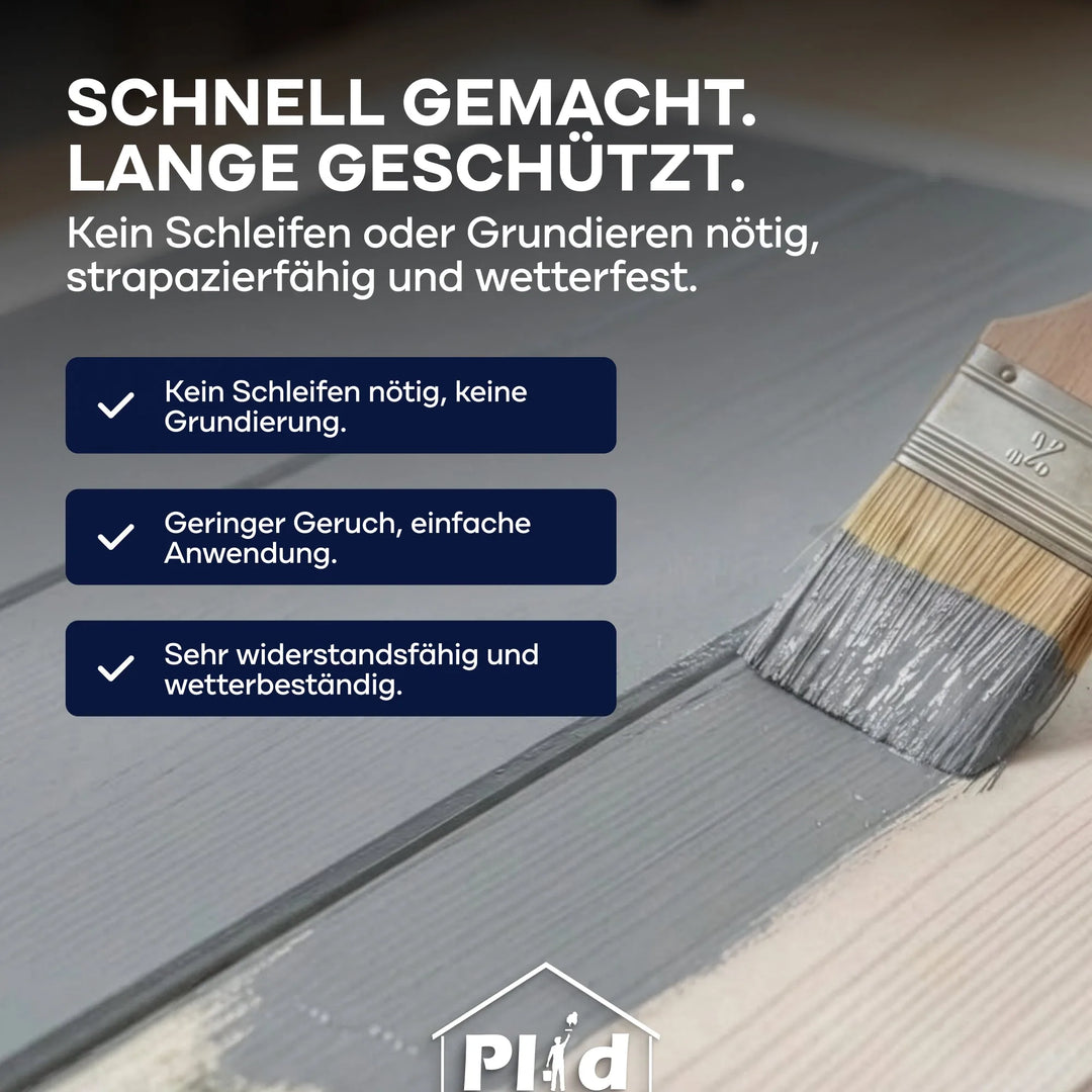 Eine Hand streicht Plid® Möbellack Innen &amp; Außen von plid auf Holz. Schnell gemacht, lange geschützt: Kein Schleifen nötig, geruchsarm und wetterbeständig - perfekter Buntlack für Möbel &amp; Holz im Innen- und Außenbereich.