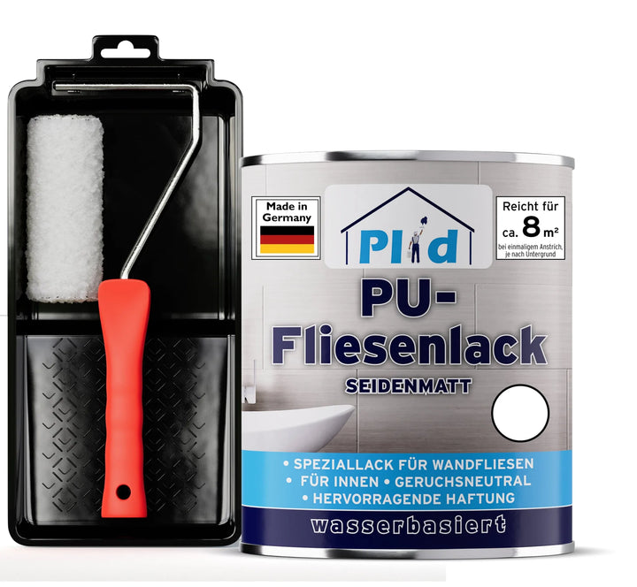 Ein plid PU-Fliesenlack Lackierset mit rotem Griff sitzt in einem schwarzen Tablett neben einer Dose mit wasserbasierter, matter Fliesenfarbe für Bad und Küche, die ~8 m² abdeckt und ideal für die Renovierung von Fliesen ist.