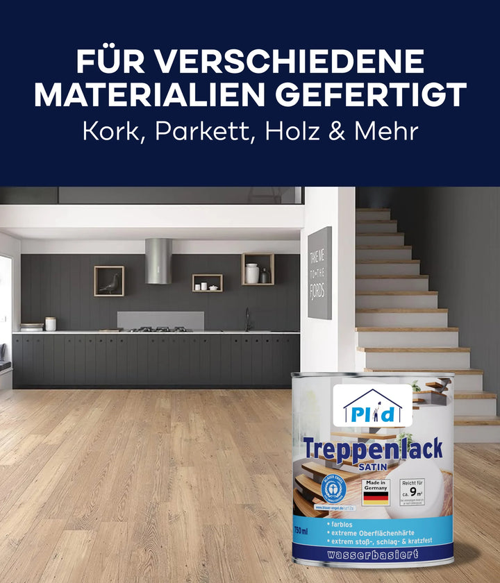 In einem modernen Wohnraum mit Holzfußboden, Treppe und minimalistischem Dekor steht ein plid Treppenlack - Lackierset im Vordergrund - perfekt zum Auffrischen von Holztreppen, Korkoberflächen, Parkettböden und mehr.
